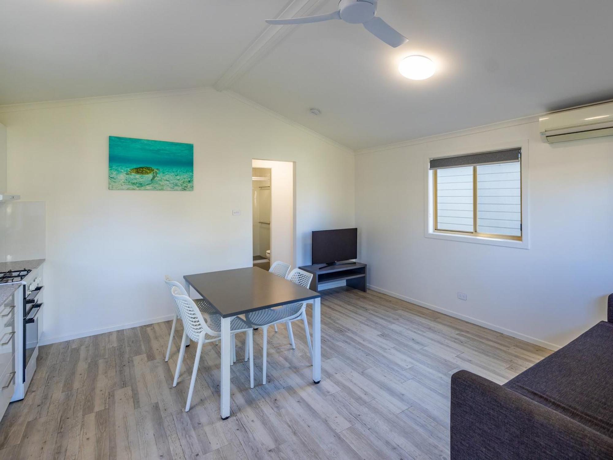Nrma Blue Dolphin Yamba Holiday Resort Rom bilde