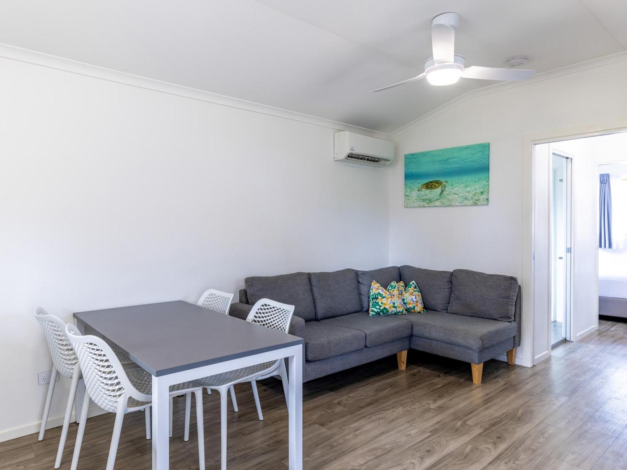 Nrma Blue Dolphin Yamba Holiday Resort Rom bilde